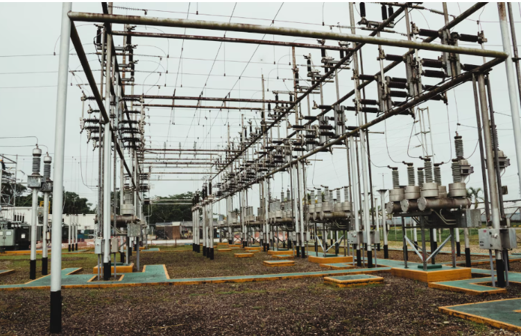 Choosing the Right Transformer for Modern Power Distribution Networks